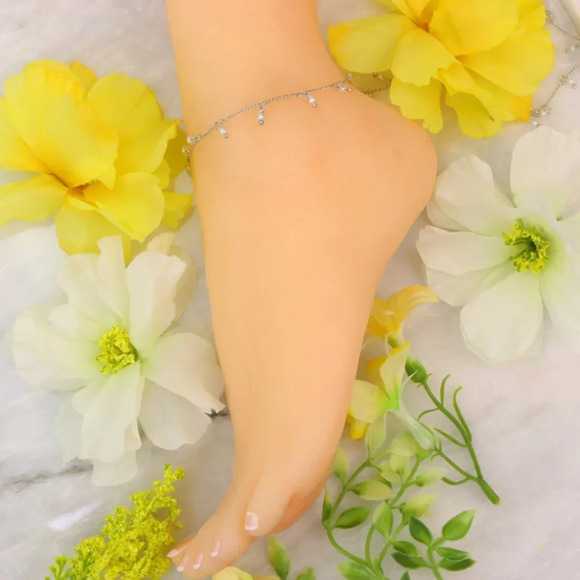 Minimalist Anklet, Sleek & Modern Design, Women’s Fashion, YC110313-A - Picture 10 of 10